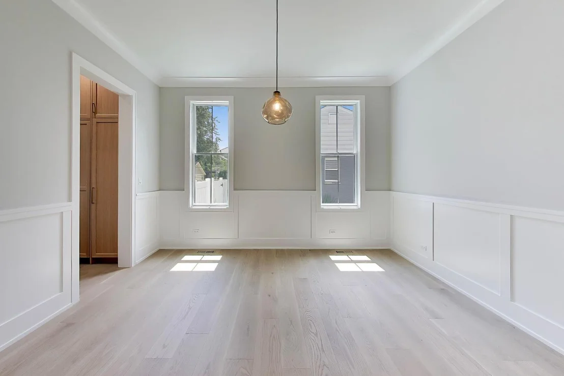 Photo of 787 S Cambridge Avenue
