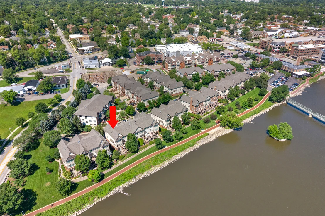 Photo of 526 Brownstone Drive