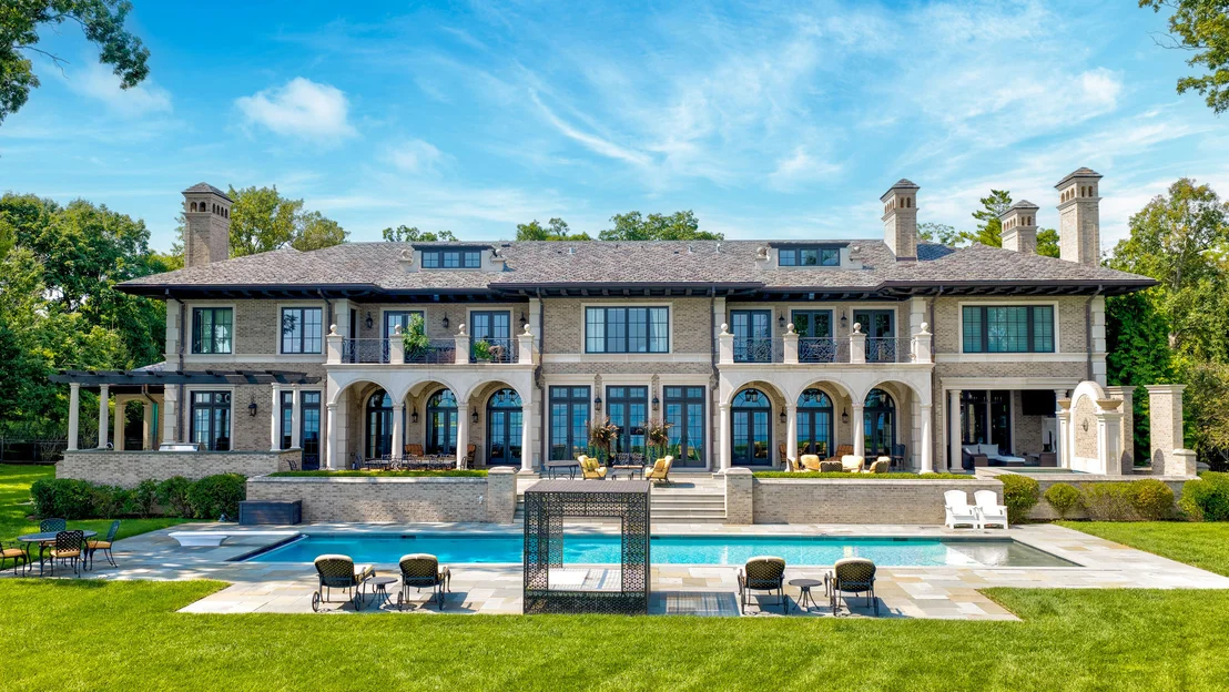 Photo of 595 Circle Lane