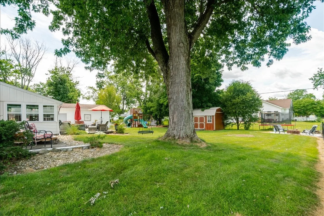 Photo of 111 LOREN Street