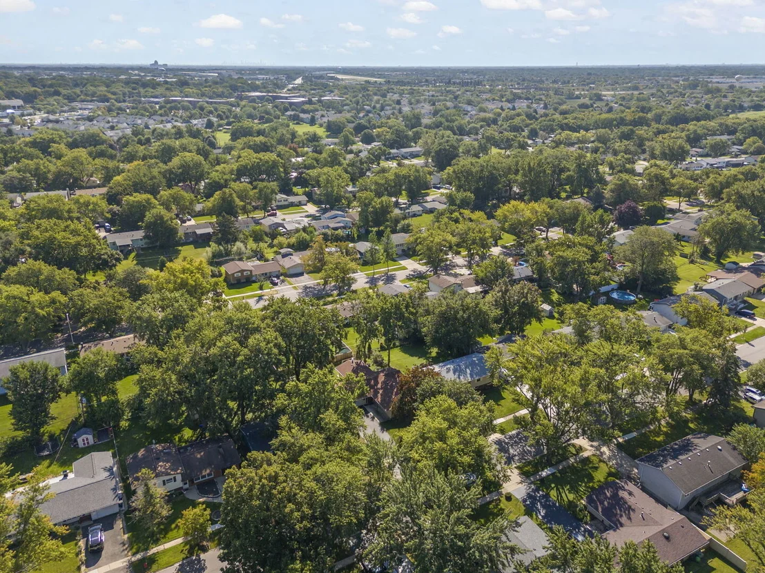 Photo of 7101 Edgebrook Lane