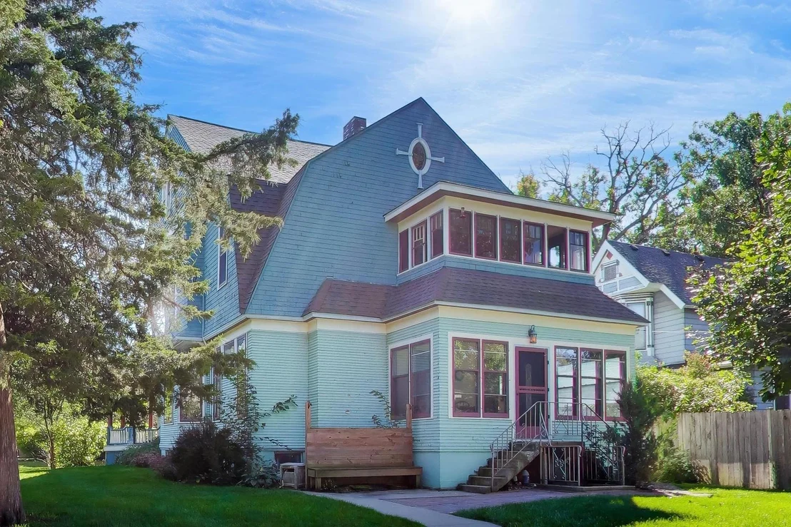 Photo of 582 PARK Street