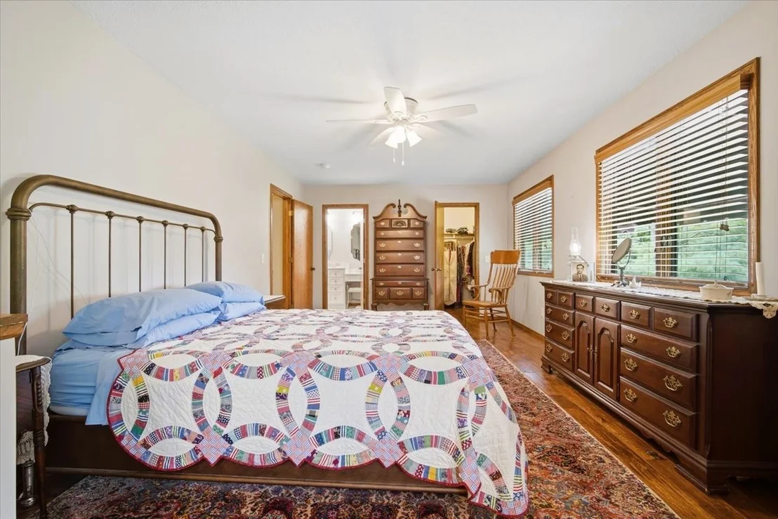 Photo of 125 Manor Circle