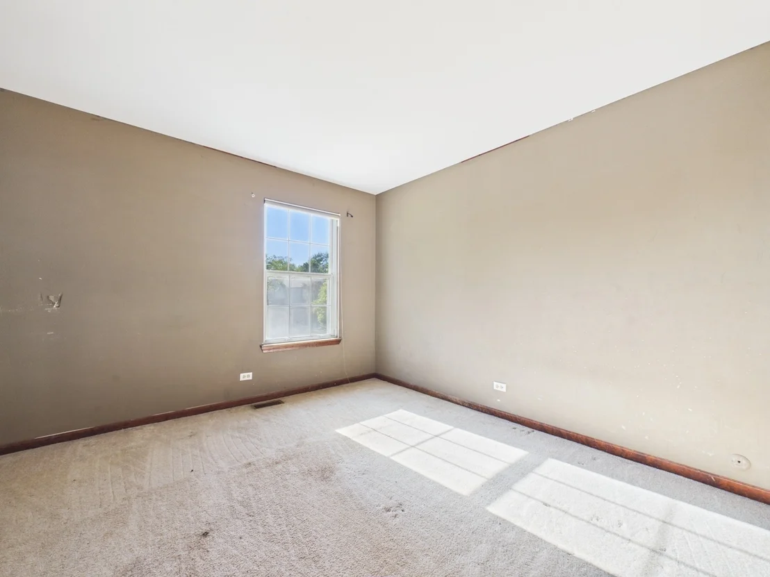 Photo of 284 Lorraine Circle
