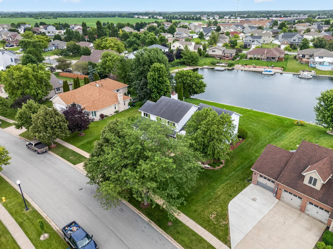 Photo of 604 Mahoney Drive