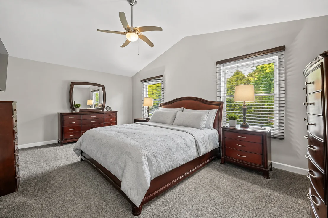 Photo of 658 WAINSFORD Drive