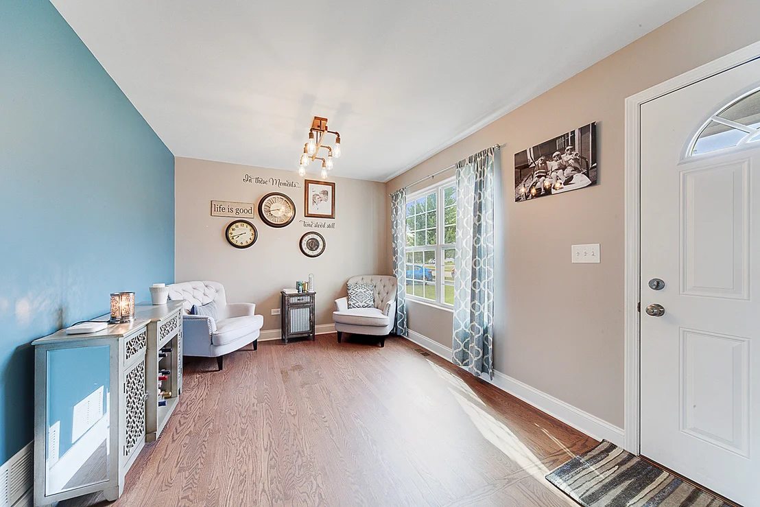 Photo of 717 Maplewood Drive