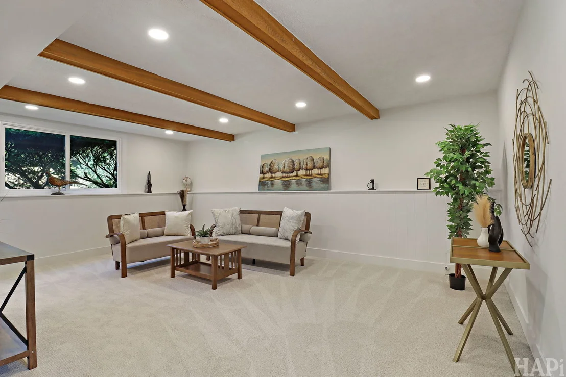 Photo of 166 E Cunningham Drive