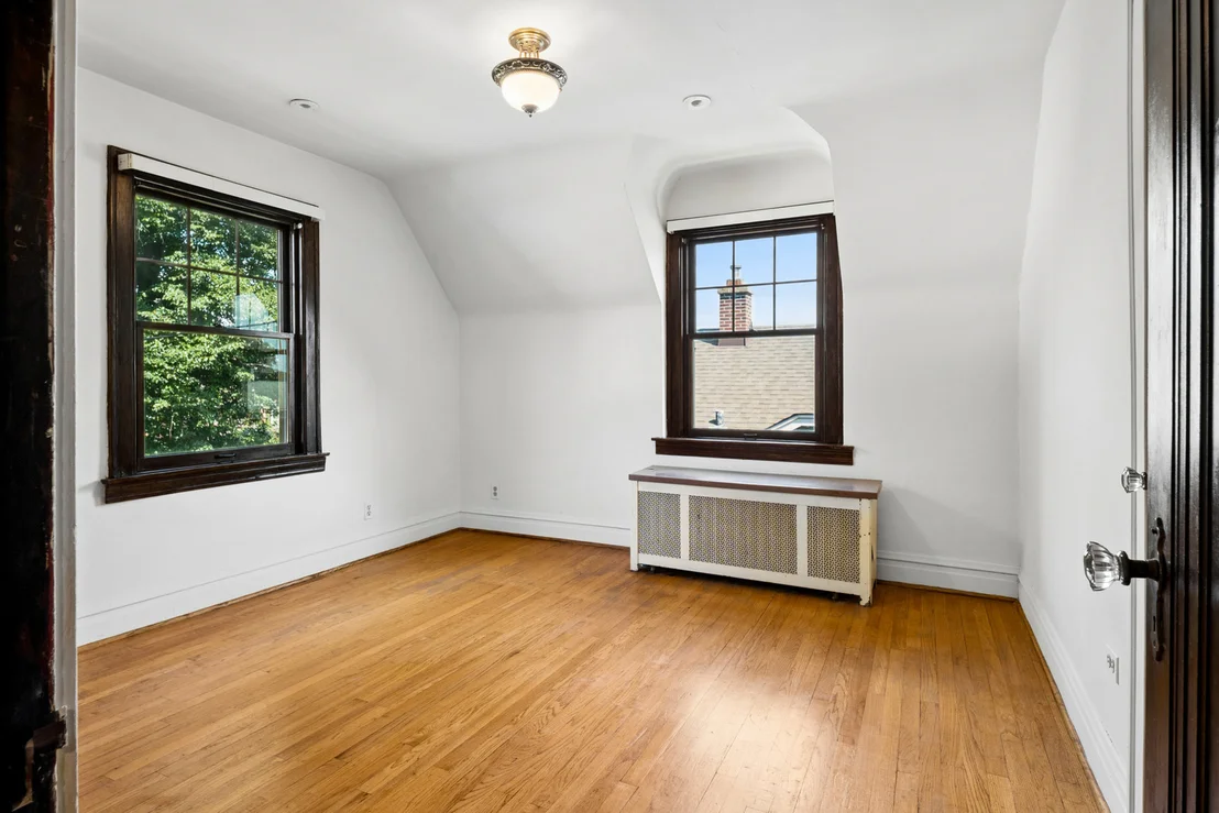 Photo of 3514 Hollywood Avenue