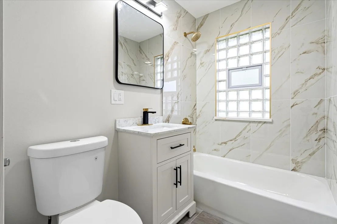 Photo of 438 W 126th Place