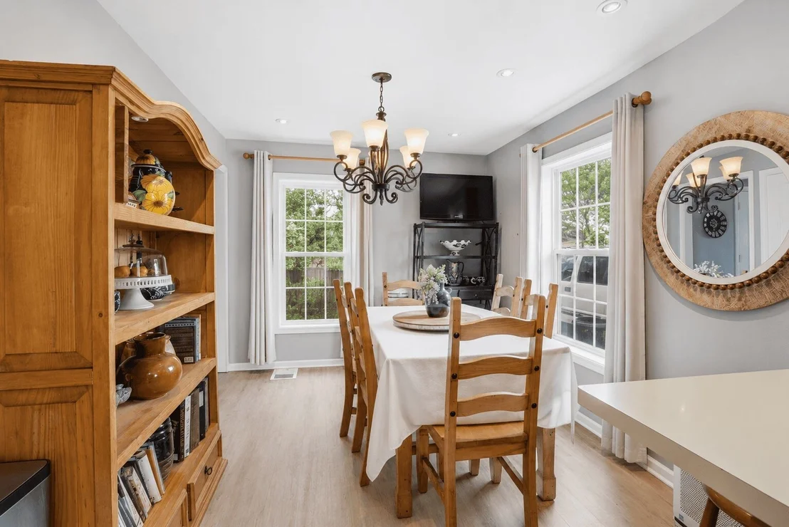 Photo of 551 Sunset Drive