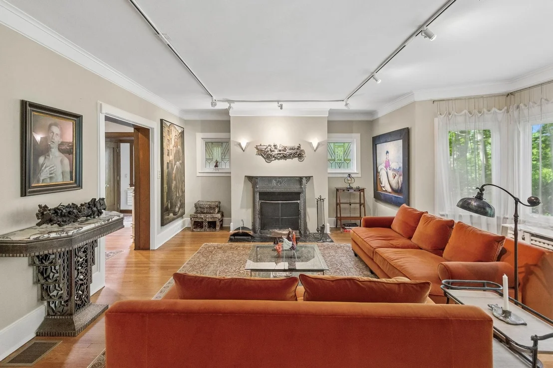 Photo of 770 Sheridan Road