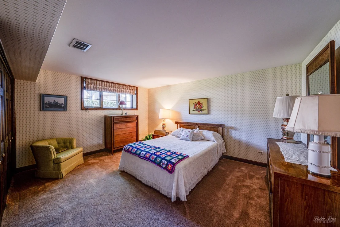 Photo of 1825 CLOVER Drive