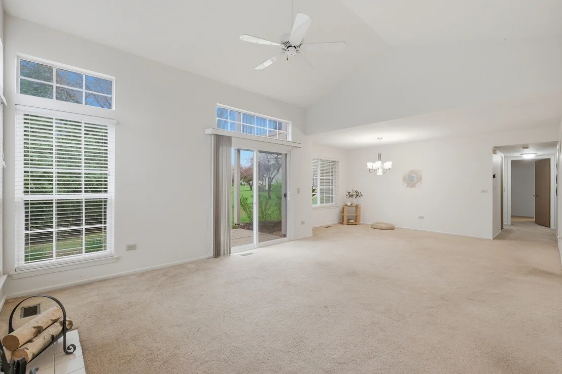 Photo of Unit 1 at 442 Cromwell Circle