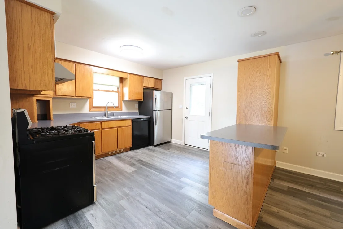 Photo of 754 Longlane Road
