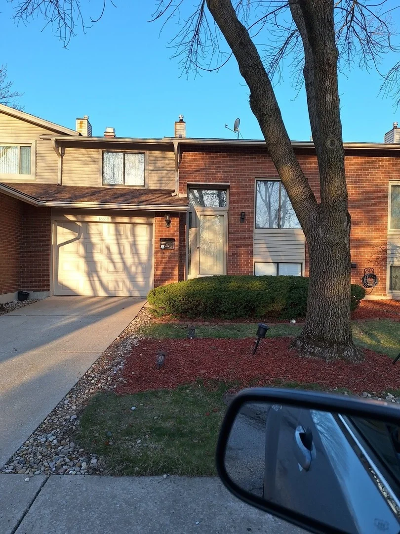 Photo of 18650 Golfview Drive