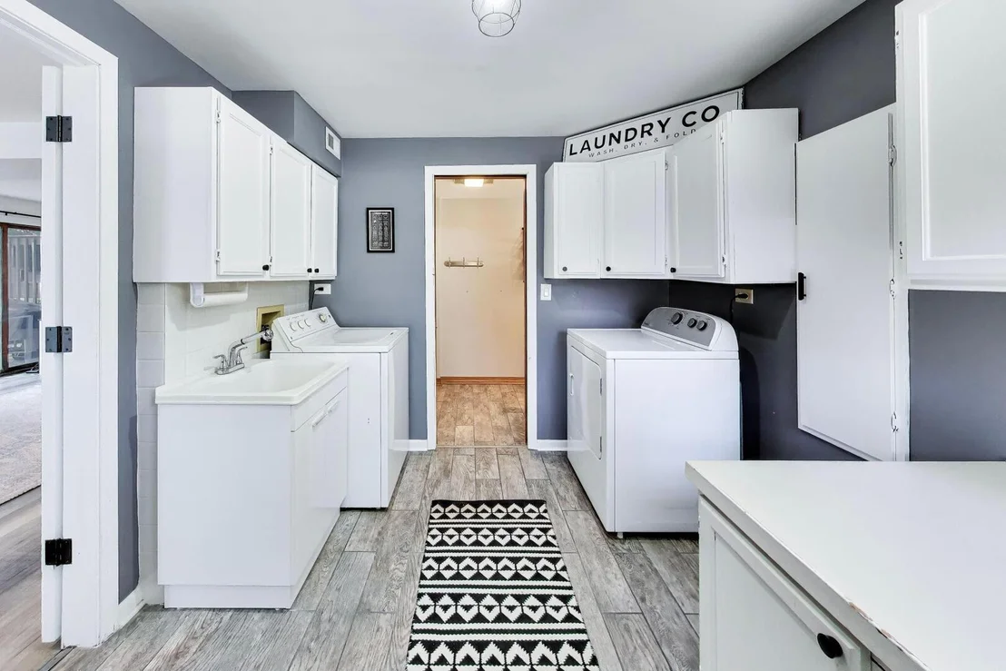 Photo of 142 N Cady Drive