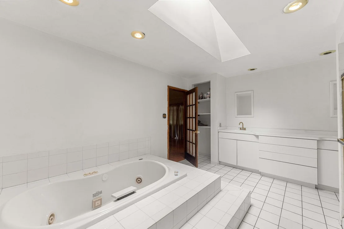 Photo of 1114 185th Place