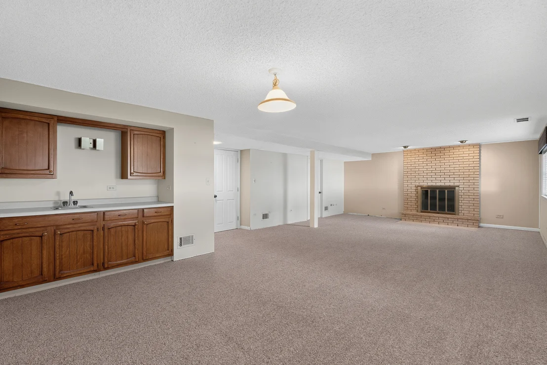 Photo of 7305 Summit Road