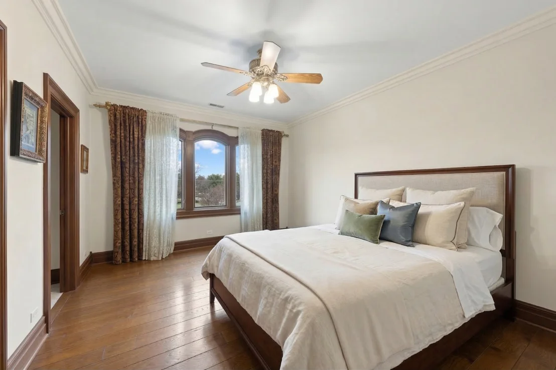 Photo of 24w141 Hobson Road