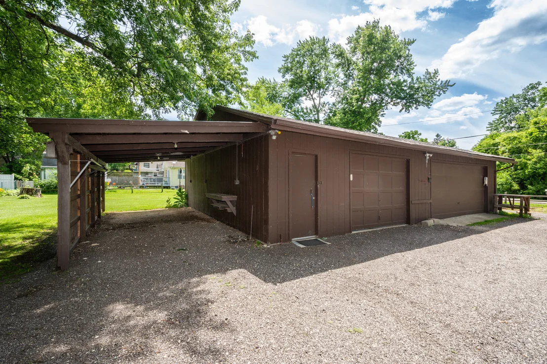 Photo of 34835 N Long Avenue