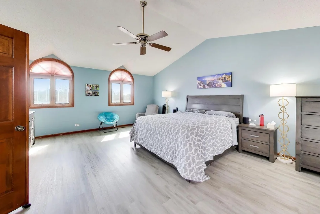 Photo of 1075 Longford Road