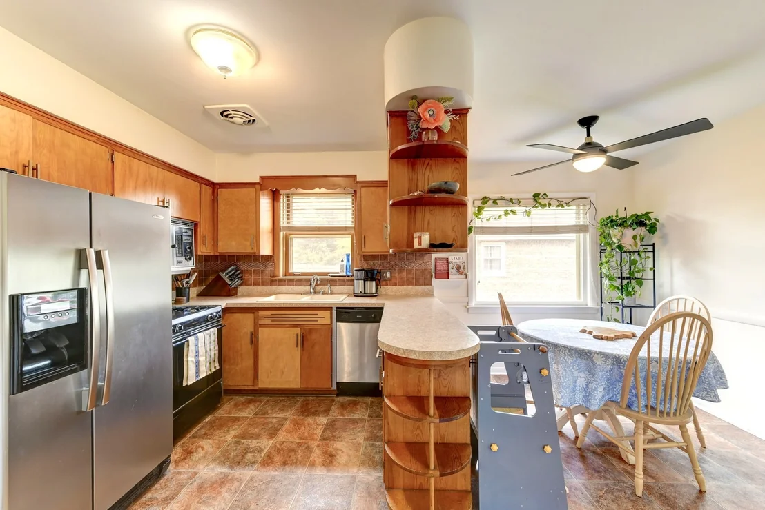 Photo of 1650 Willow Road