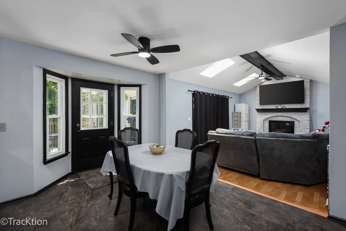 Photo of 360 Lakeview Drive