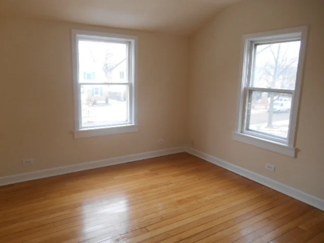 Photo of 940 S Hillside Avenue