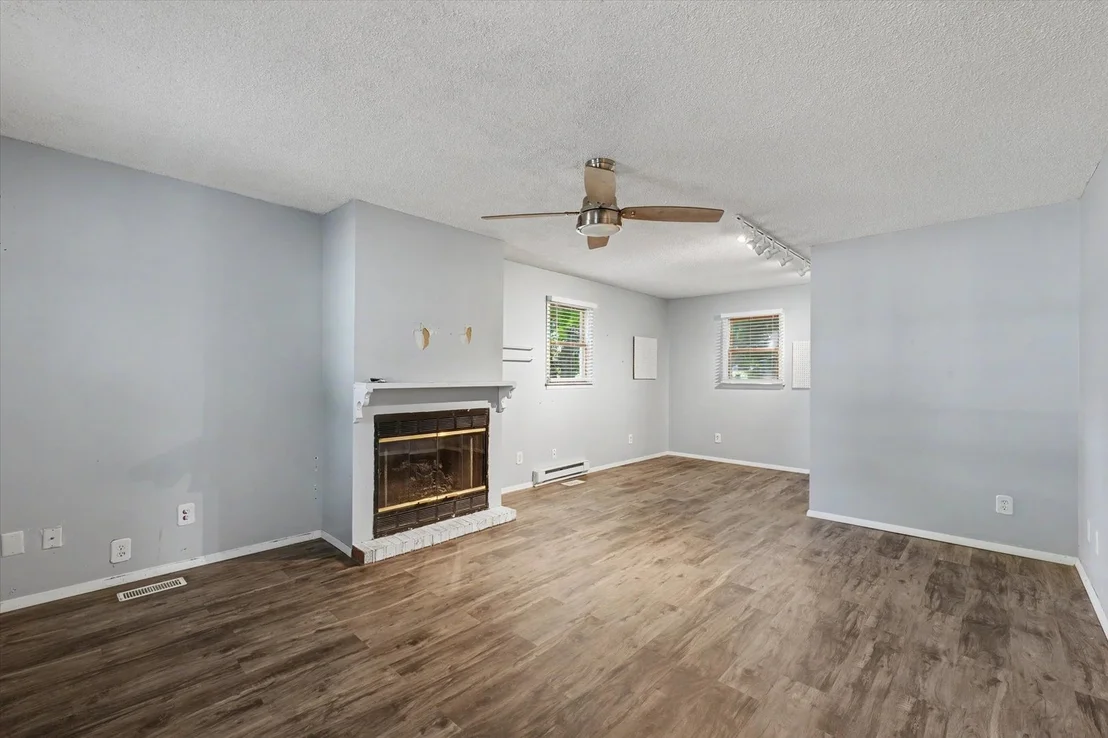 Photo of 406 NORTHGATE Drive