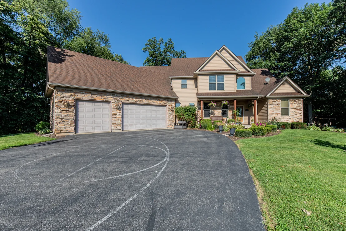 Photo of 4040 River Ridge Lane