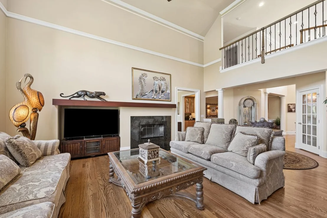 Photo of 1029 Ridgeview Drive