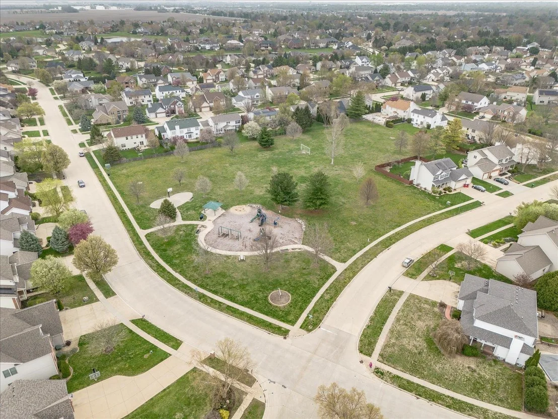 Photo of 4705 Stonebridge Drive
