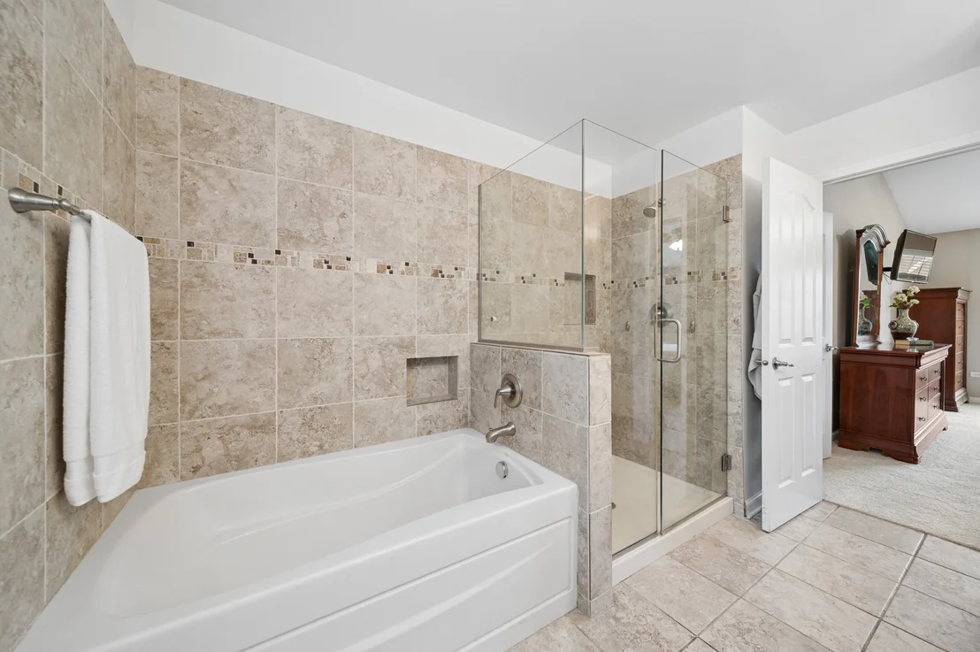 Photo of 567 Lakeview Drive