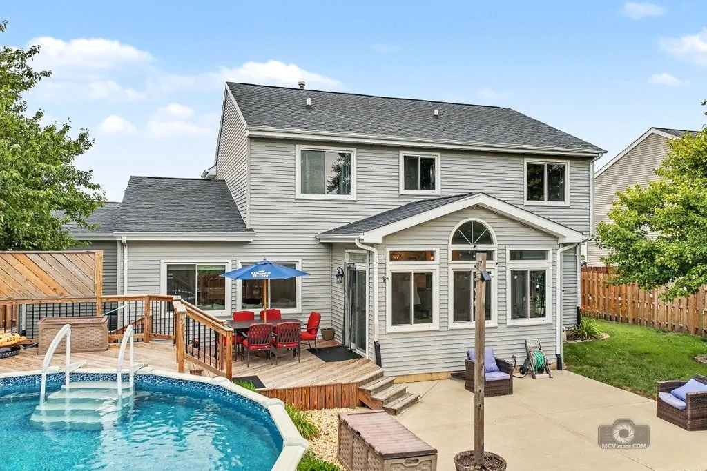Photo of 437 Raintree Drive
