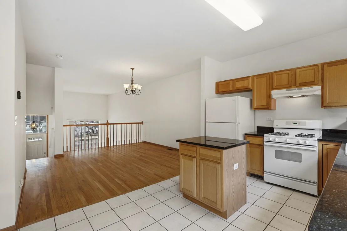 Photo of 1114 Des Plaines Avenue