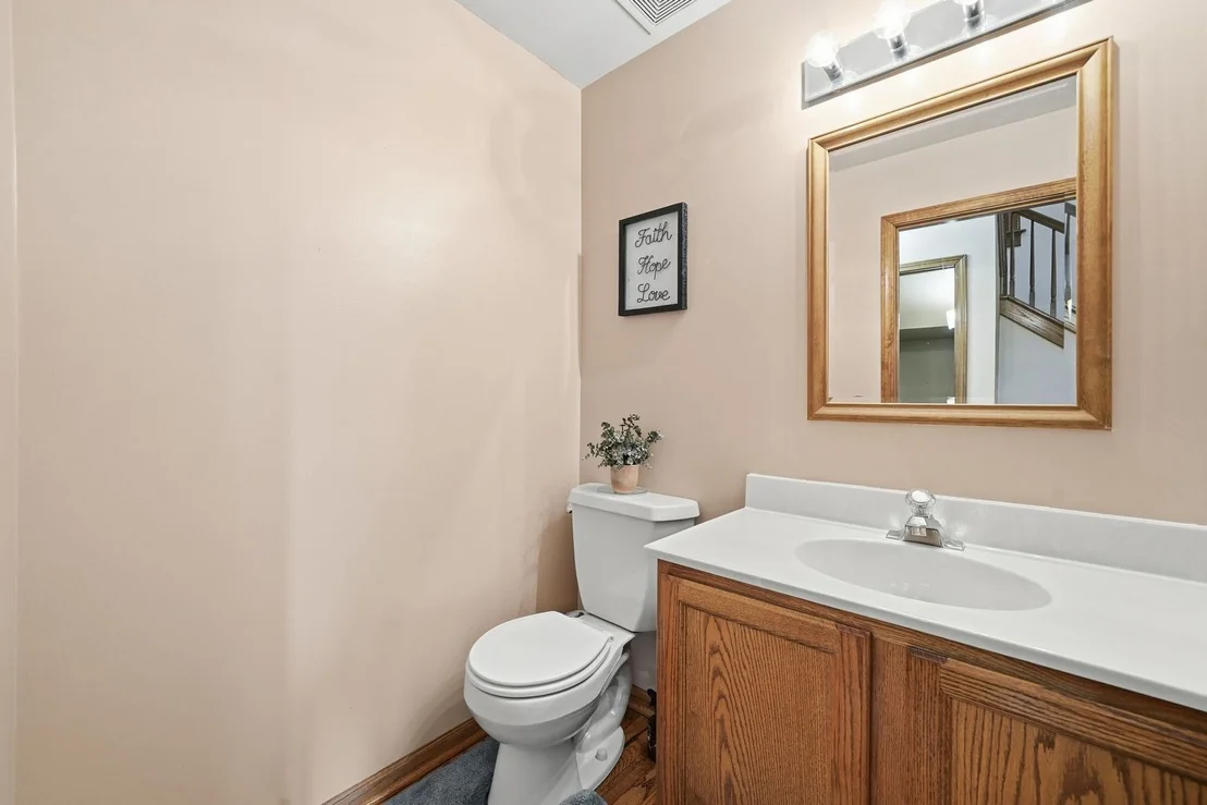 Photo of 567 Warbler Drive