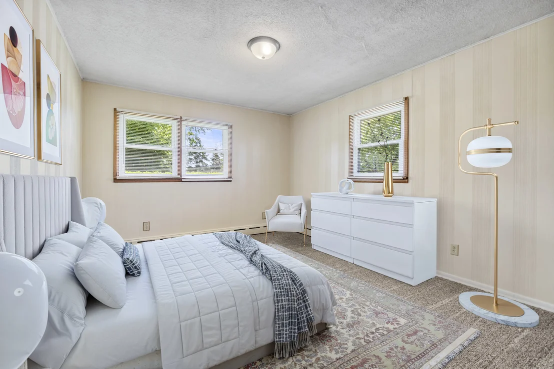 Photo of 817 Summit Drive