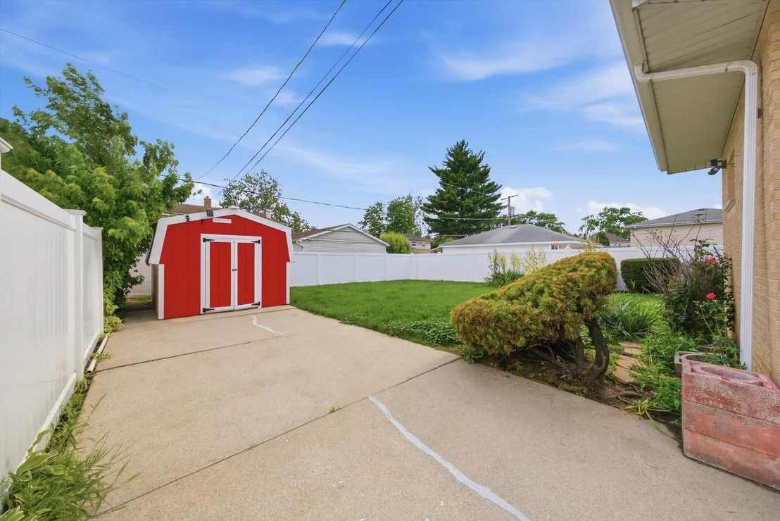 Photo of 10623 WINDSOR Drive