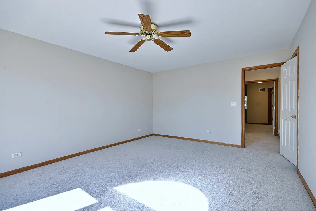 Photo of 148 Schiller Square