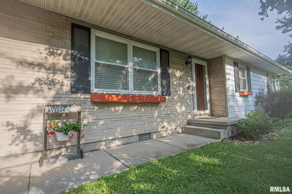 Photo of 136 Donoho Drive