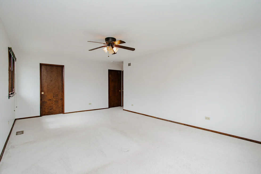 Photo of 1900 LANDWEHR Road