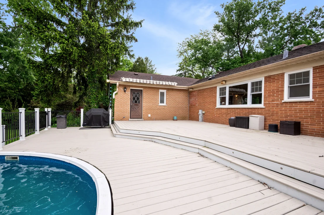 Photo of 17W214 W Hillside Lane