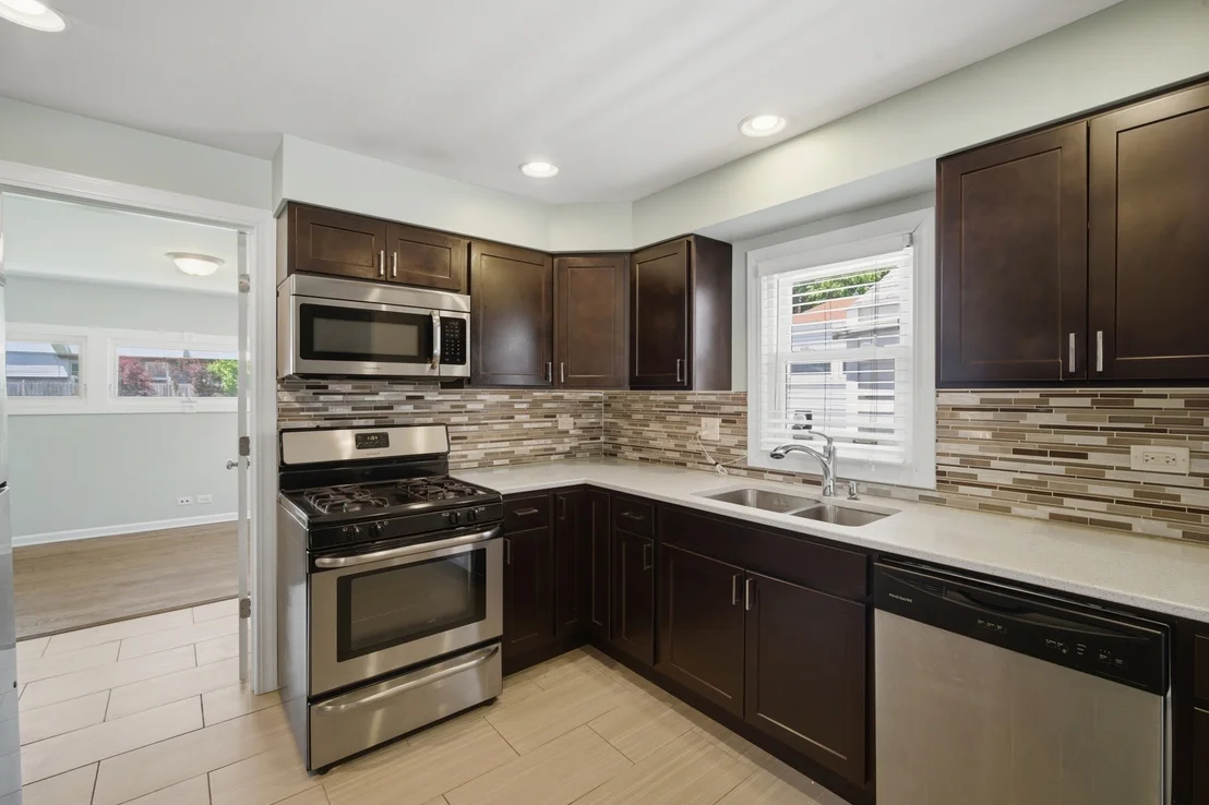 Photo of 1522 N Hillside Avenue