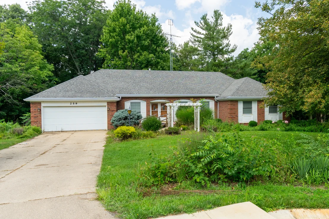 Photo of 259 N 2559th Road