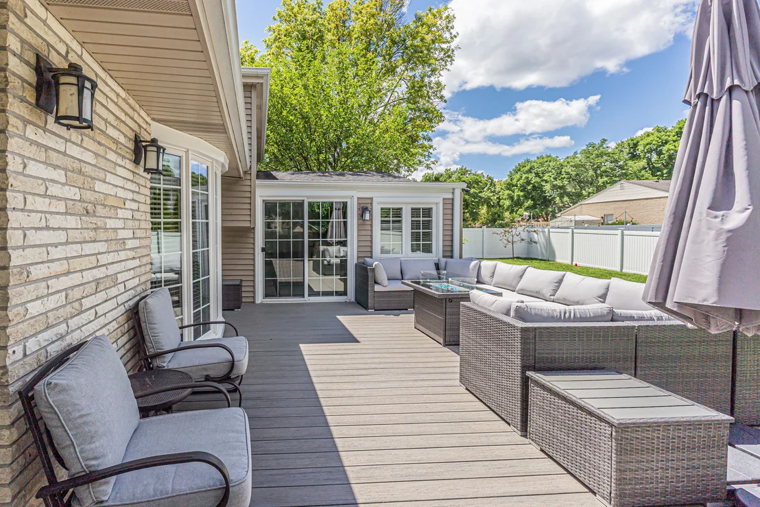 Photo of 210 W Pickwick Road