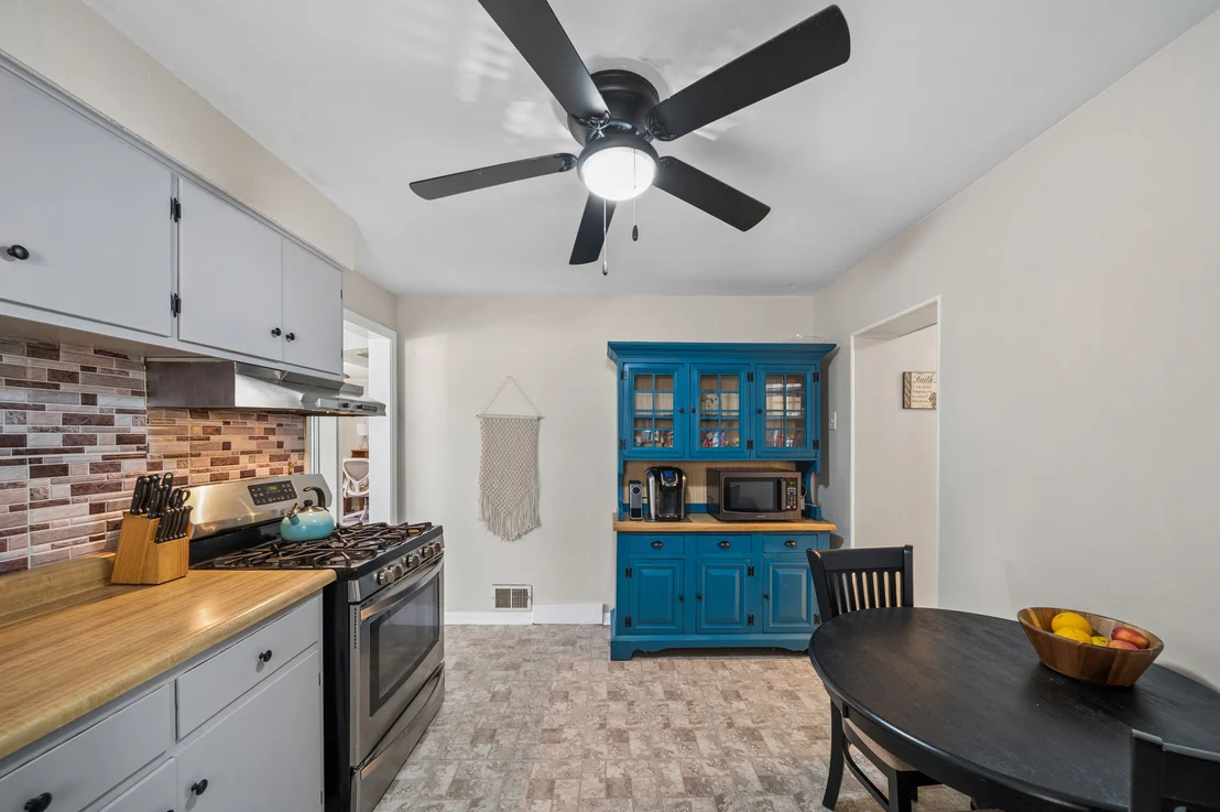Photo of 2534 Maple Street