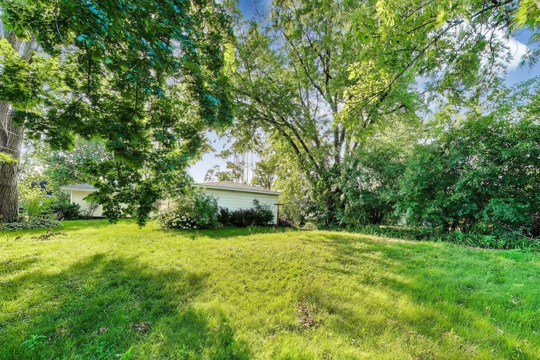 Photo of 249 Sunrise Avenue