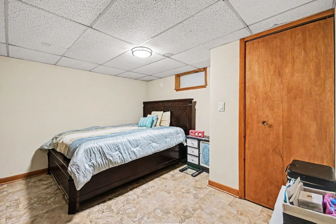 Photo of 906 N Rainbow Drive