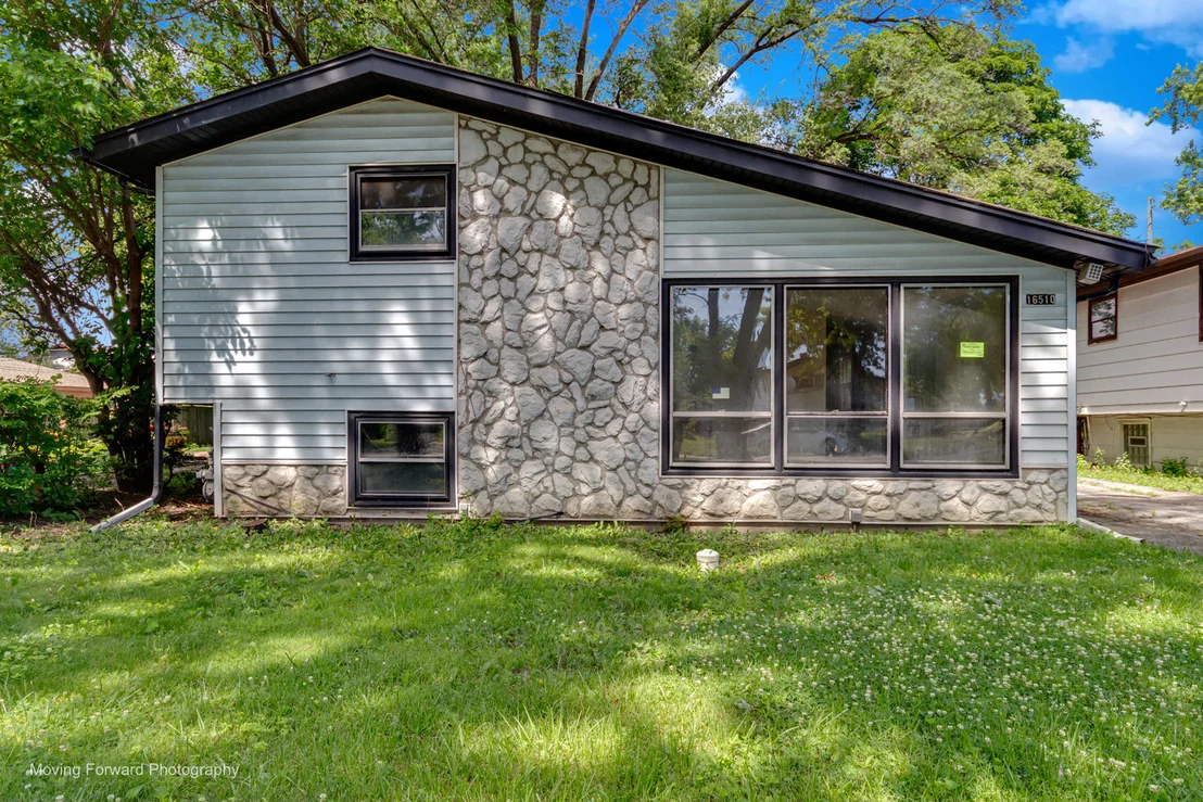 Photo of 16510 Winchester Avenue